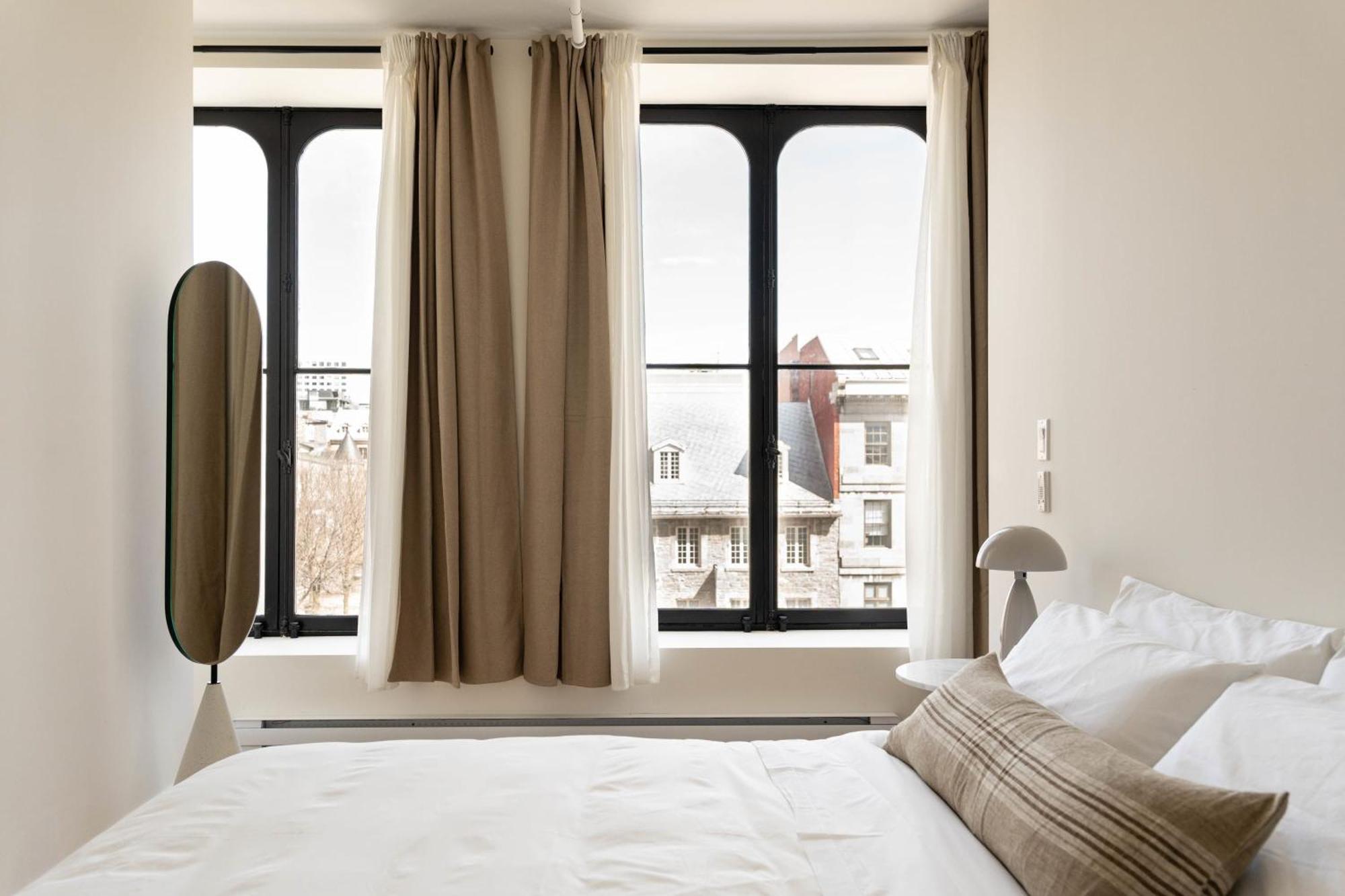 Maison Place Jacques-Cartier By Luxury In Transit Montréal Exterior foto